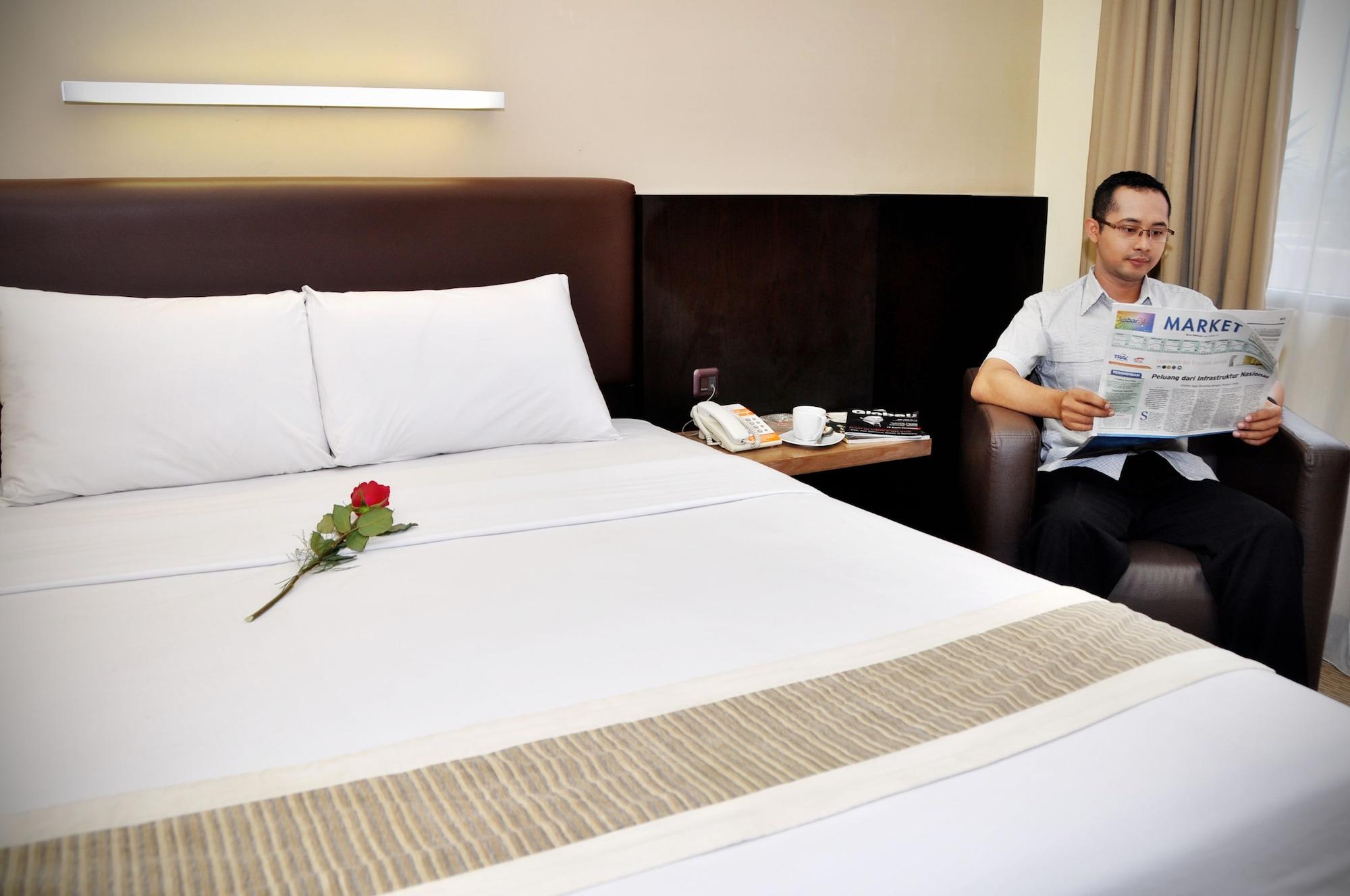 Pandanaran Hotel Семаранг Екстериор снимка