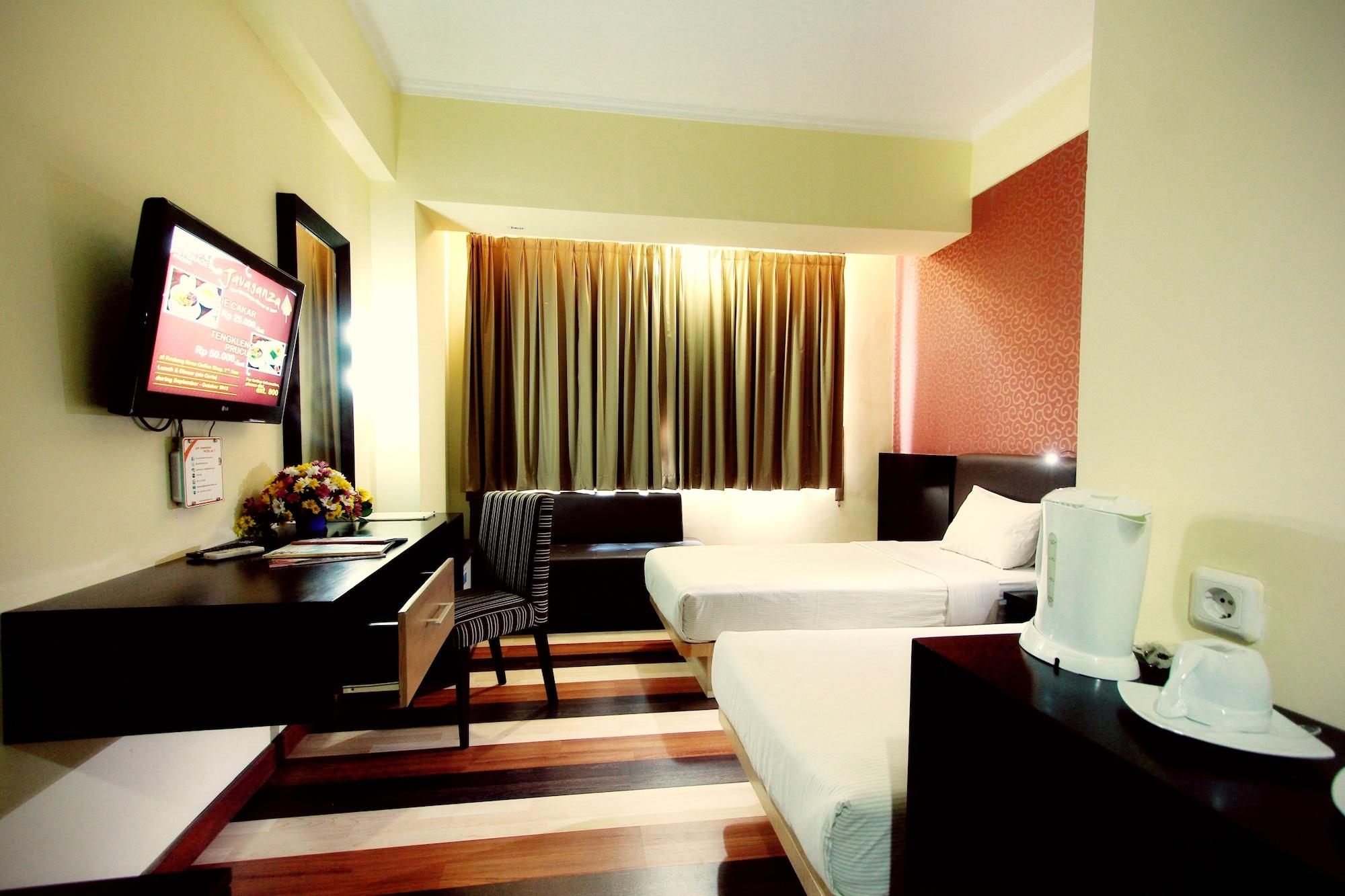 Pandanaran Hotel Семаранг Екстериор снимка