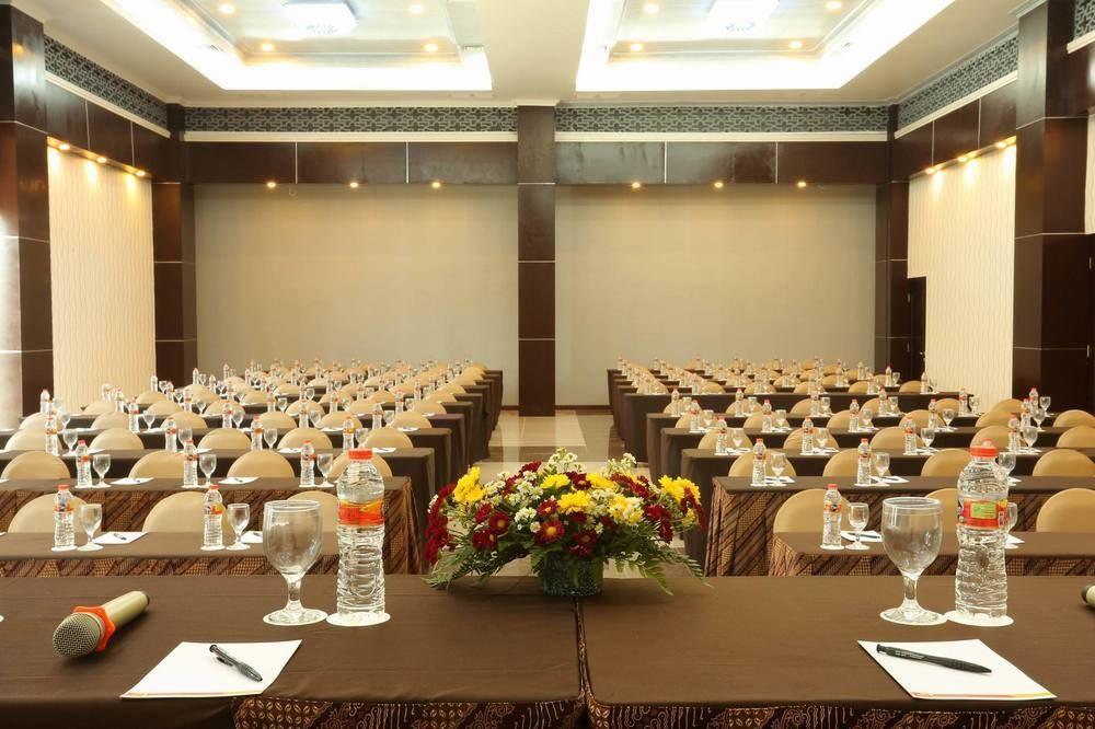 Pandanaran Hotel Семаранг Екстериор снимка