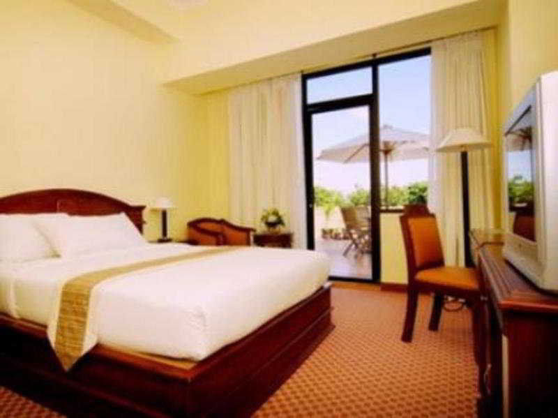 Pandanaran Hotel Семаранг Екстериор снимка