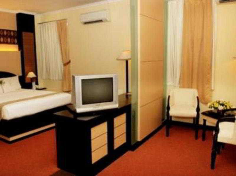 Pandanaran Hotel Семаранг Екстериор снимка