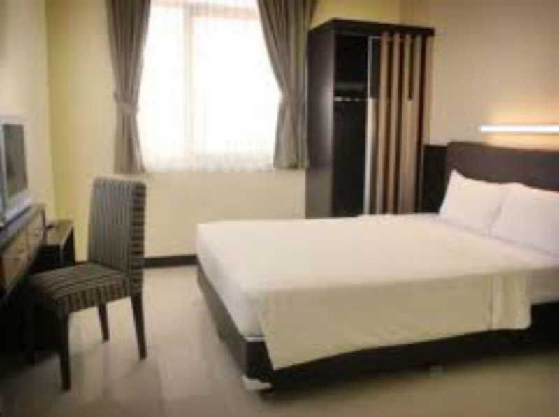 Pandanaran Hotel Семаранг Екстериор снимка