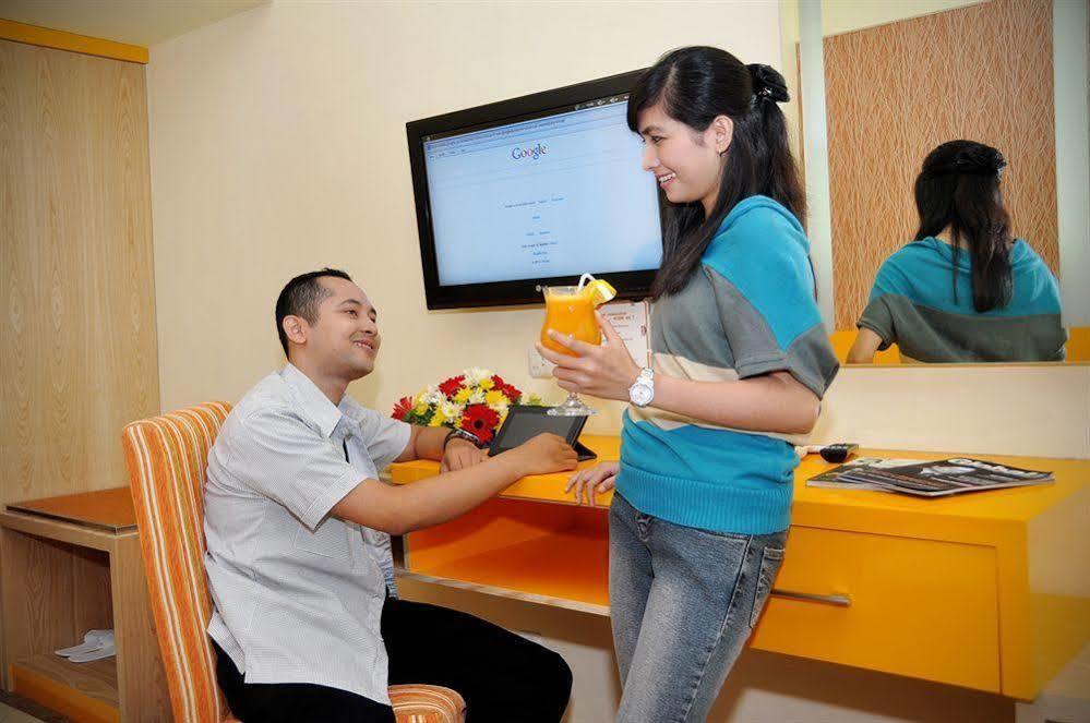 Pandanaran Hotel Семаранг Екстериор снимка
