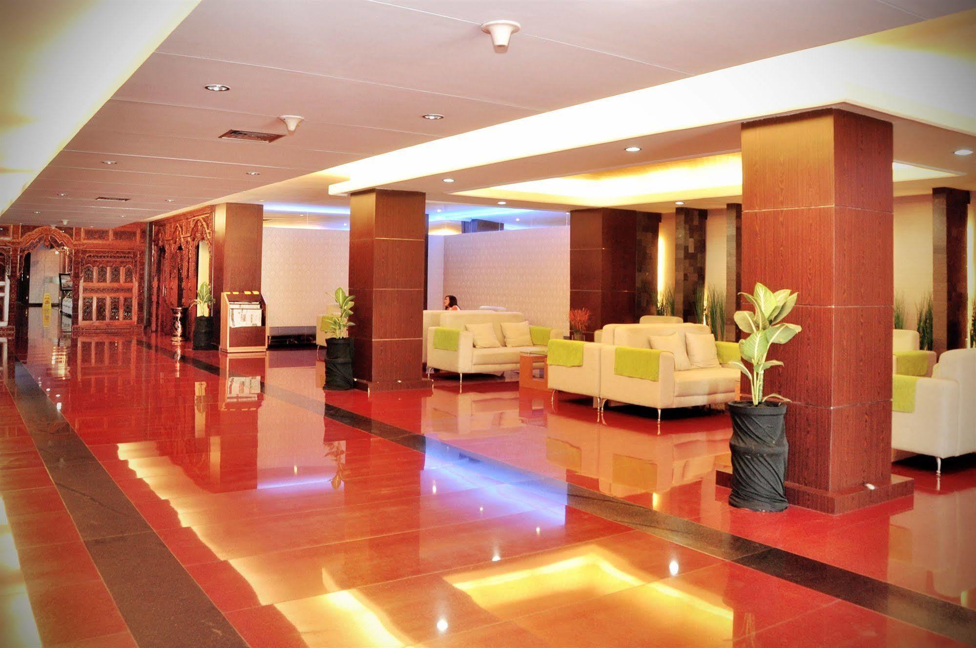 Pandanaran Hotel Семаранг Екстериор снимка