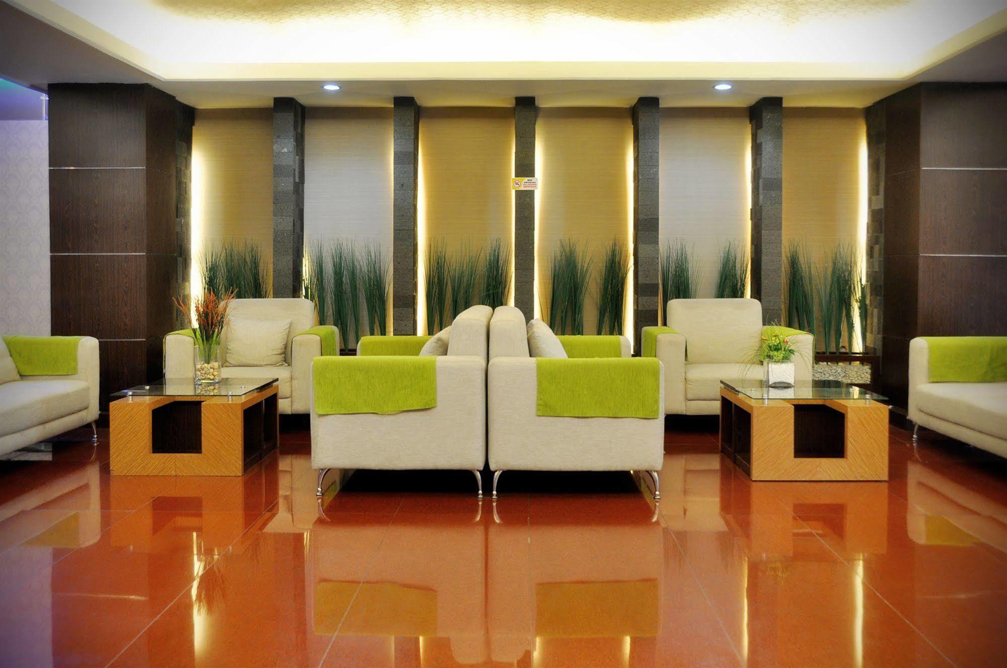Pandanaran Hotel Семаранг Екстериор снимка