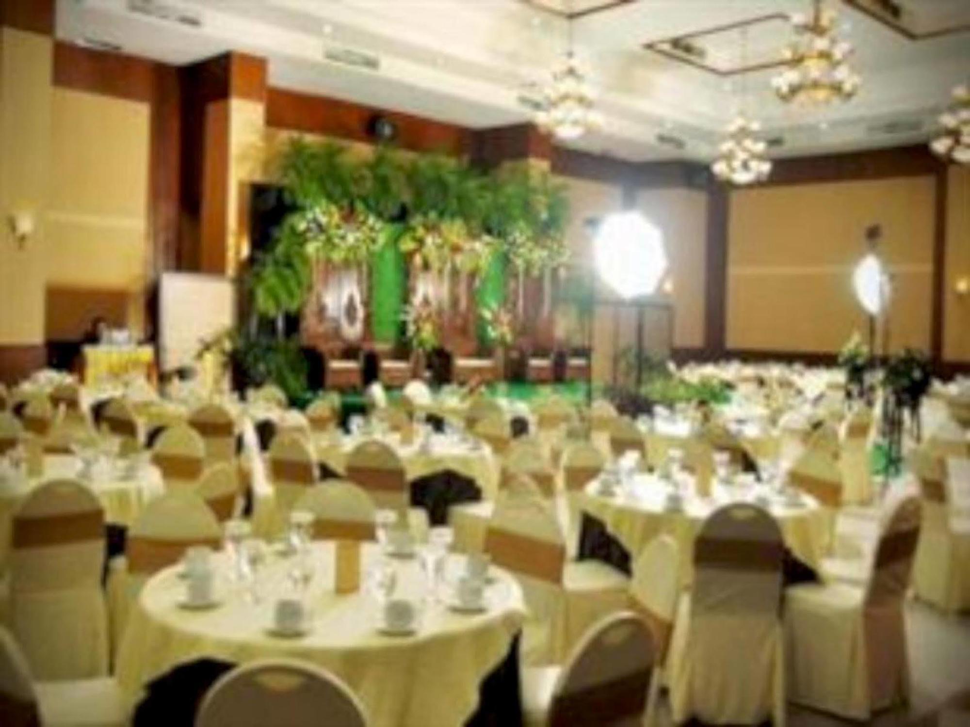 Pandanaran Hotel Семаранг Екстериор снимка