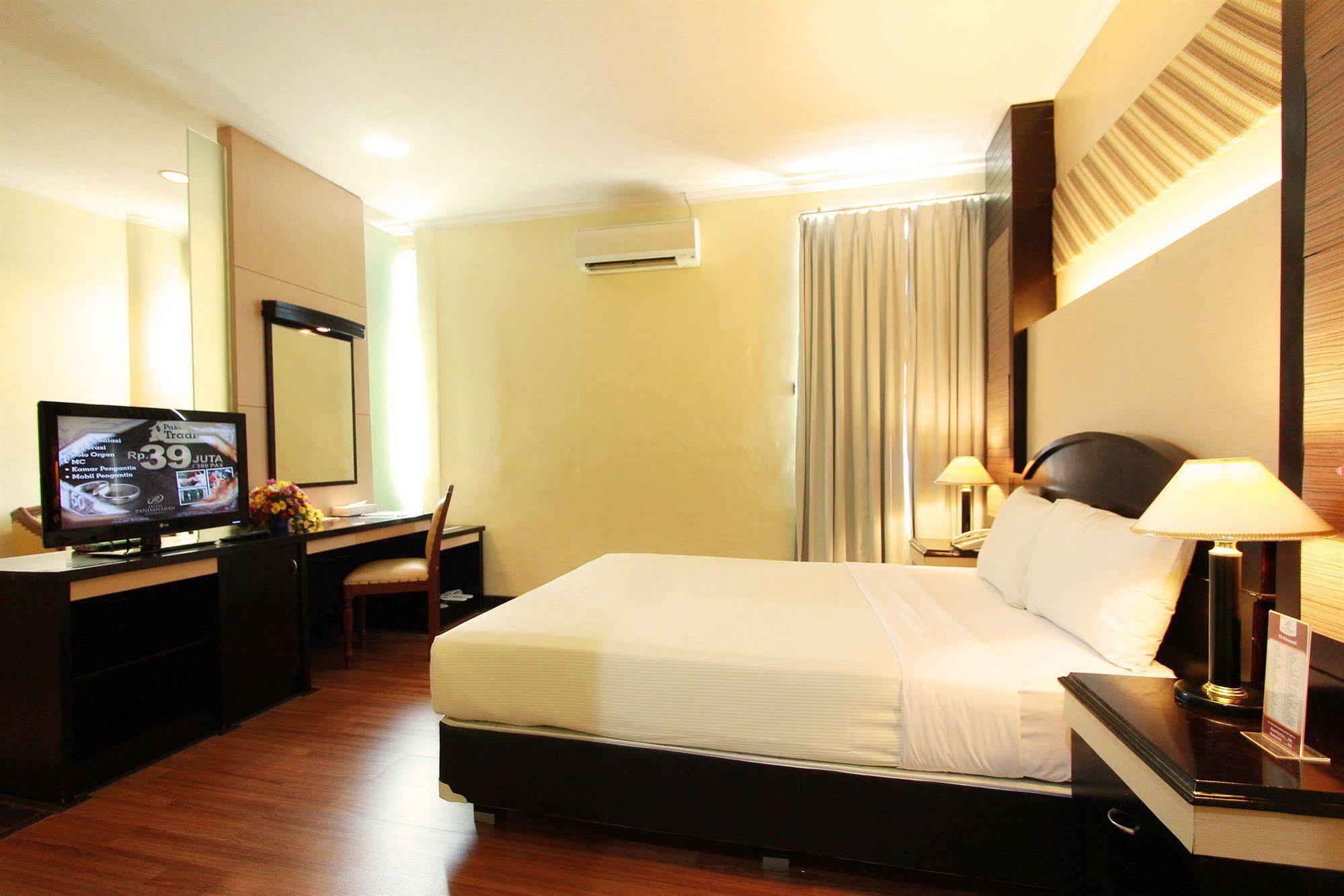 Pandanaran Hotel Семаранг Екстериор снимка