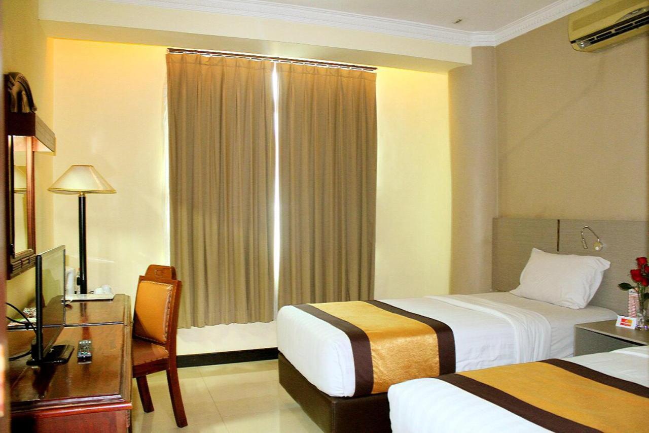 Pandanaran Hotel Семаранг Екстериор снимка